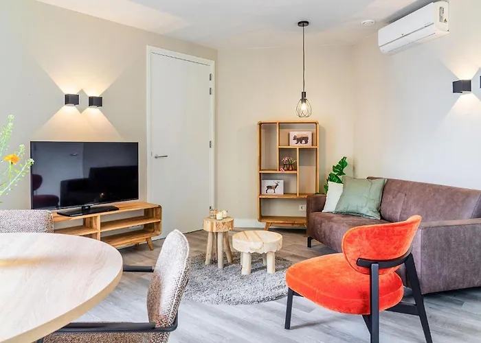 2 Bedroom Beautiful In *