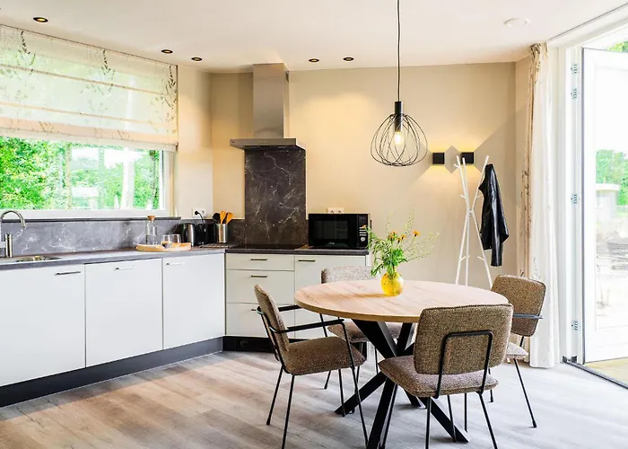 2 Bedroom Beautiful In