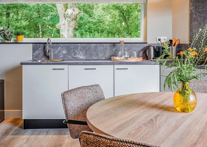 2 Bedroom Beautiful In アッフェルデン