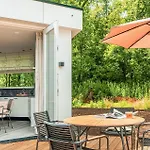 2 Bedroom Beautiful In Nyaraló *