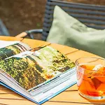 2 Bedroom Beautiful In Nyaraló Afferden